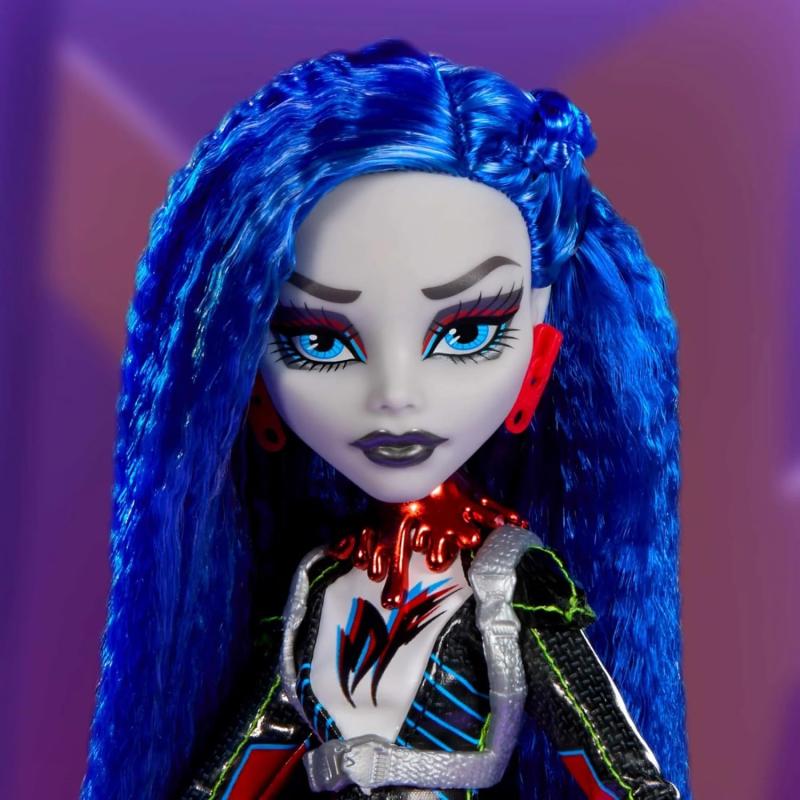 Гулия Йелпс с аксессуарами серии "Deadfast" SDCC (2024г.) от Mattel